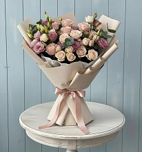 Букет цветов из:  Розы и Лизиантусы в Журавлёвке