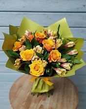 Букет цветов из:  Альстромерии и Розы в Журавлёвке