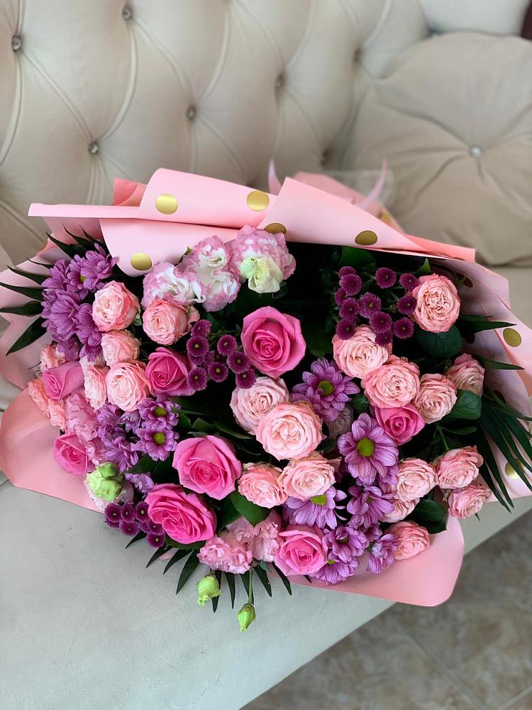 Букет цветов из: Хризантемы, Розы и Лизиантусы в Журавлёвке