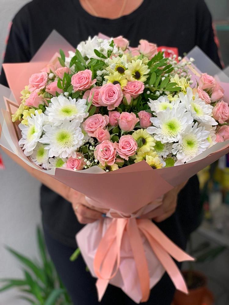 Букет цветов из: Розы и Хризантемы в Журавлёвке