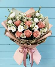 Букет цветов из:  Розы, Альстромерии и Лизиантусы в Журавлёвке