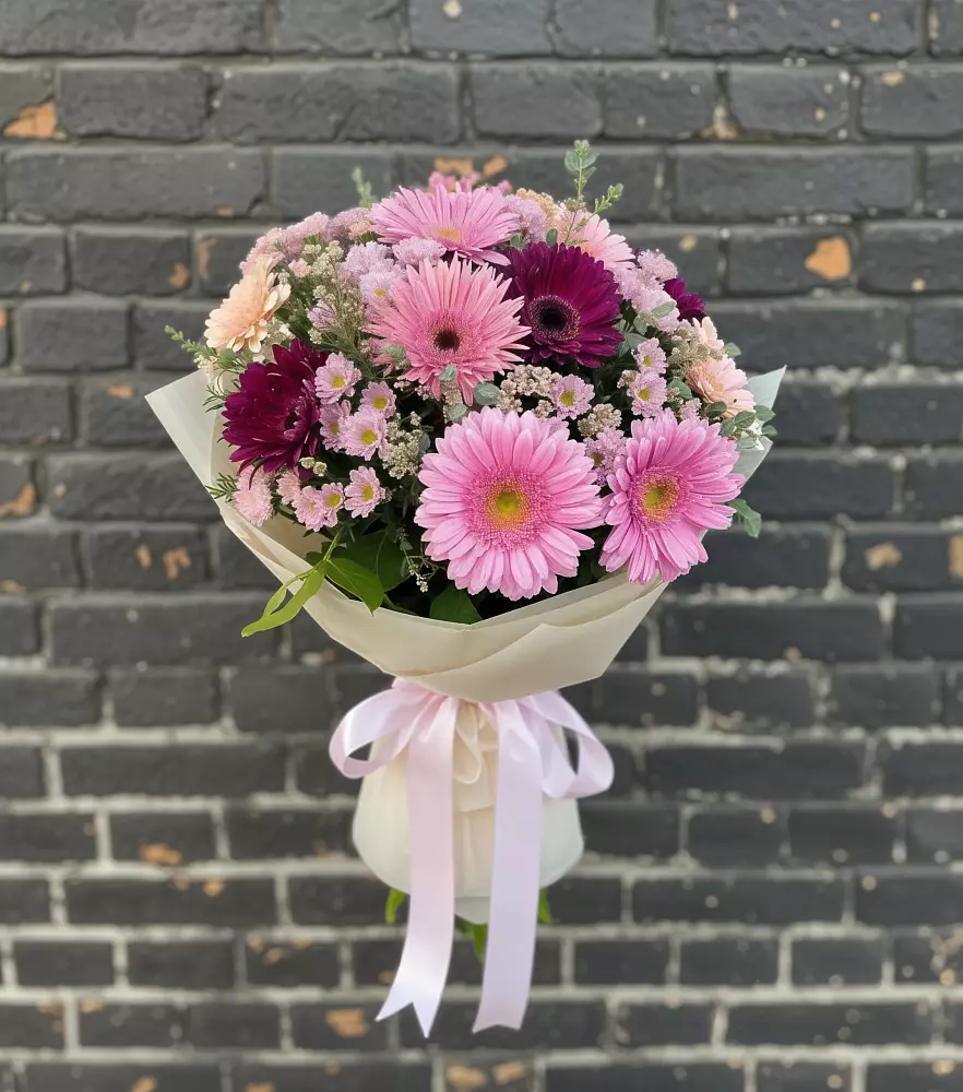 Букет цветов из: Герберы и Хризантемы в Журавлёвке