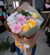 Букет цветов из:  Герберы, Розы и Хризантемы в Журавлёвке