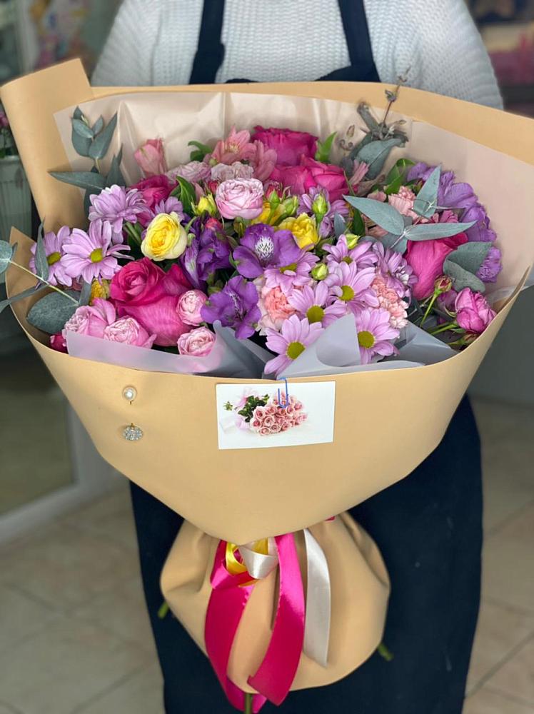 Букет цветов из: Хризантемы, Гвоздики и Альстромерии в Журавлёвке