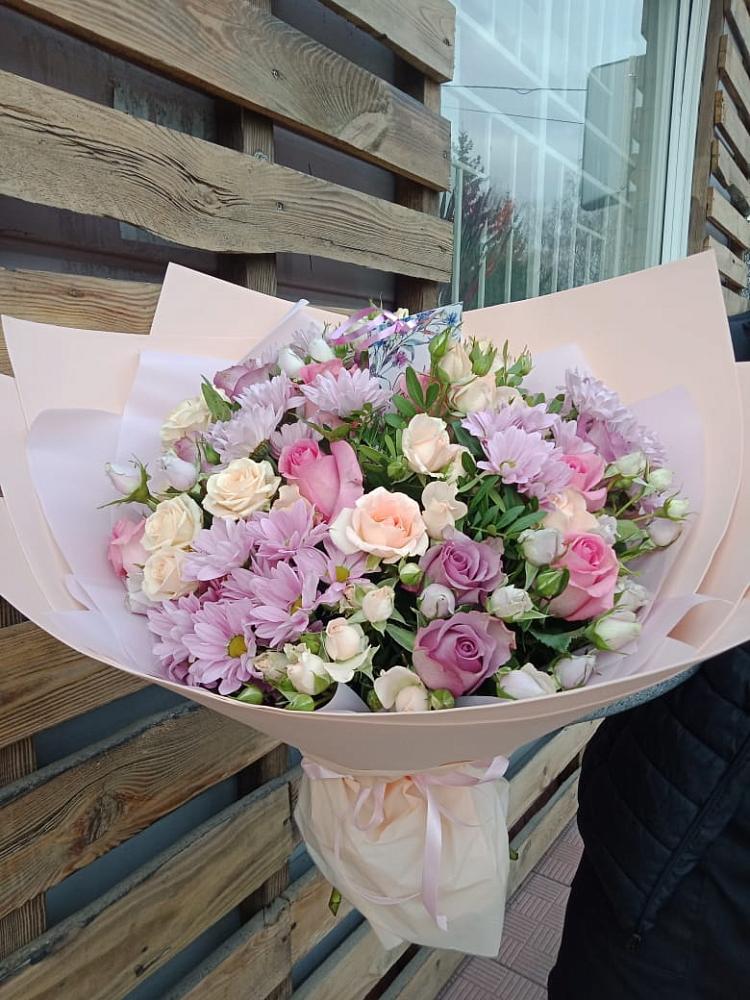 Букет цветов из: Розы и Хризантемы в Журавлёвке