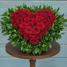 Цветочная композиция из Розы в виде сердца в Журавлёвке