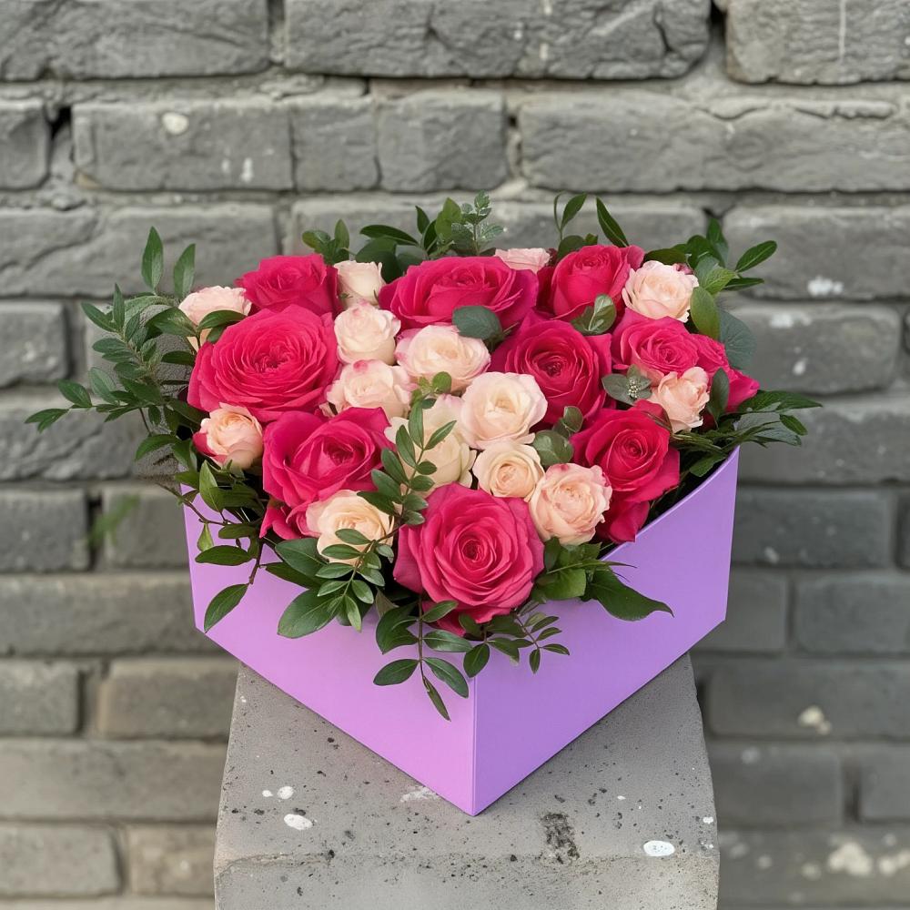 Цветочная композиция из Розы в коробке в Журавлёвке