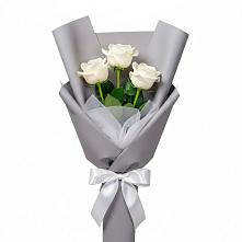 Букет 3 белые розы в Журавлёвке