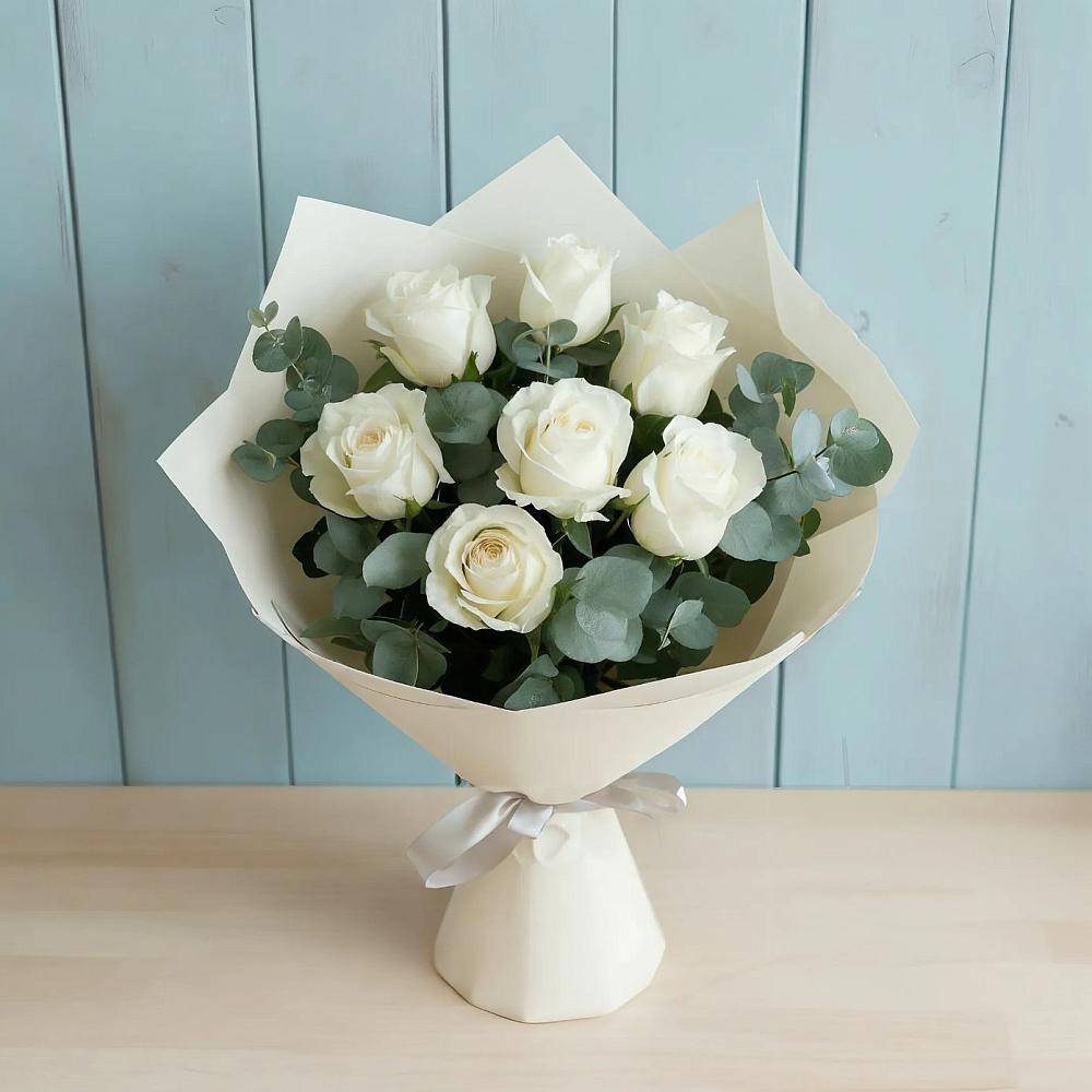 Букет Белые розы в Эвкалипте в Журавлёвке