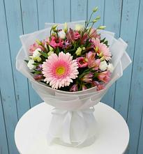 Букет цветов из:  Герберы, Альстромерии и Лизиантусы в Журавлёвке