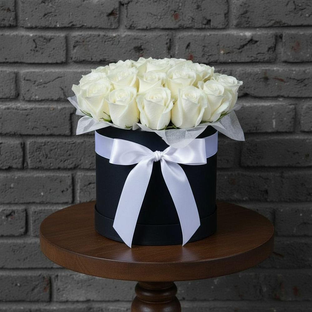 Цветочная композиция из Розы в шляпной коробке в Журавлёвке