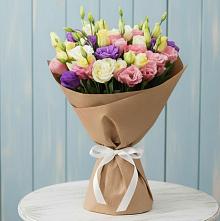 Букет цветов из:  Лизиантусы в Журавлёвке