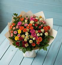 Букет Микс из разноцветных кустовых роз в Журавлёвке